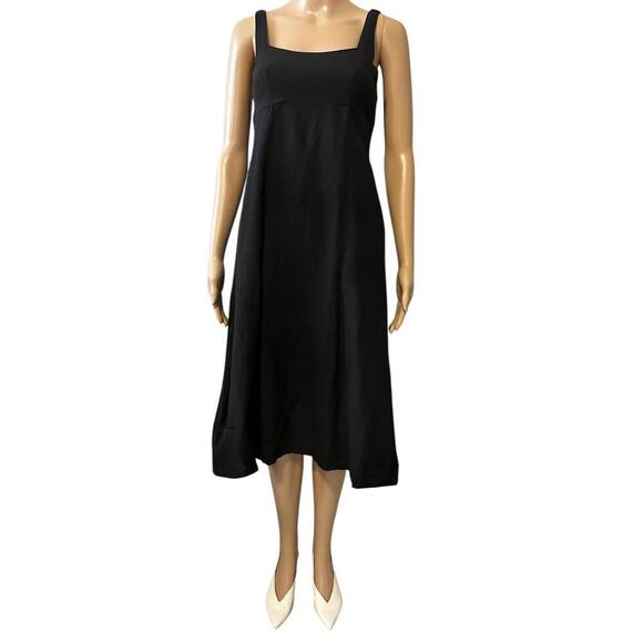 Elegant Black Midi Dress with Square Neckline - Picture 1 of 5